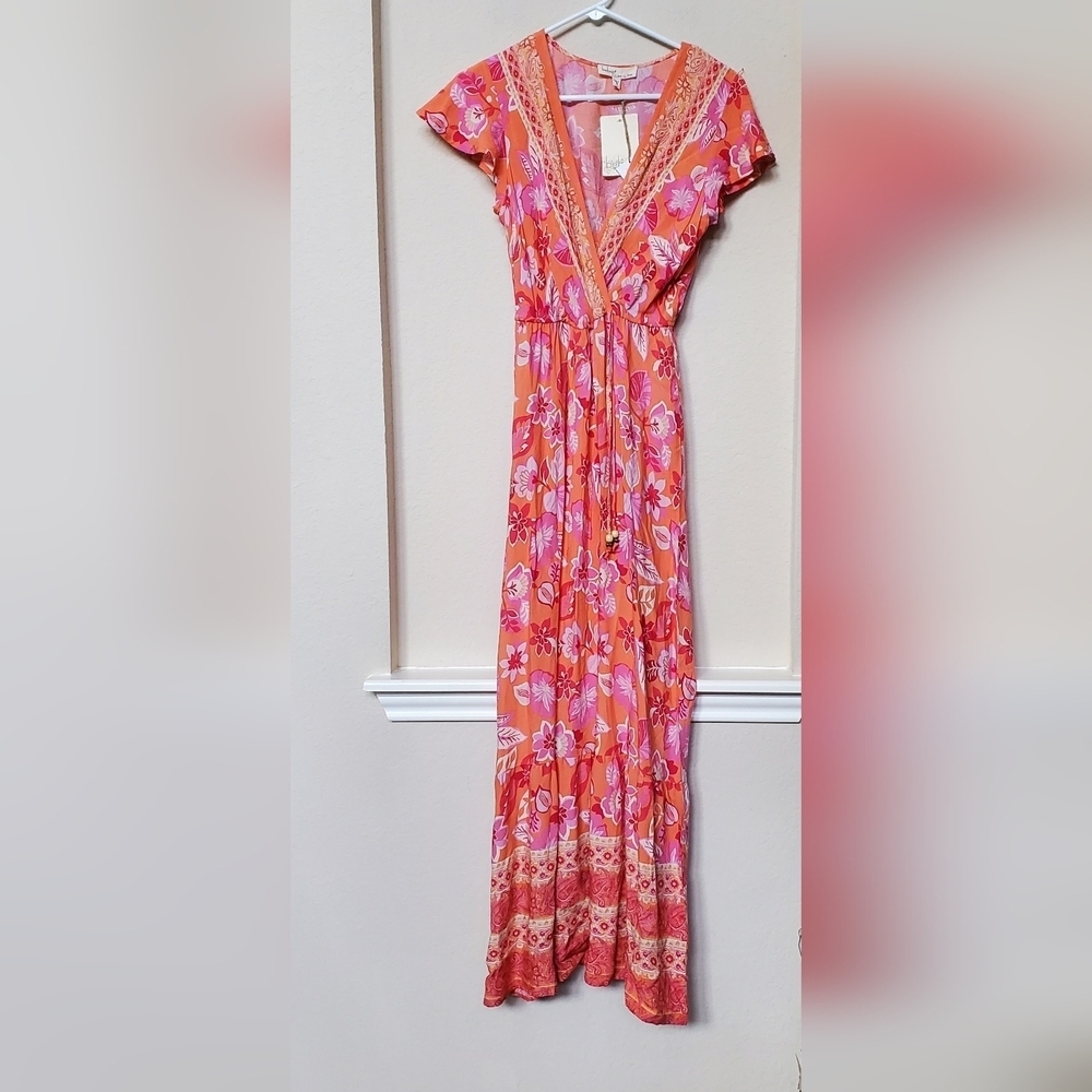 Bebop Floral V Neck Maxi Dress with hair scrunch.  Size Small.  NWT